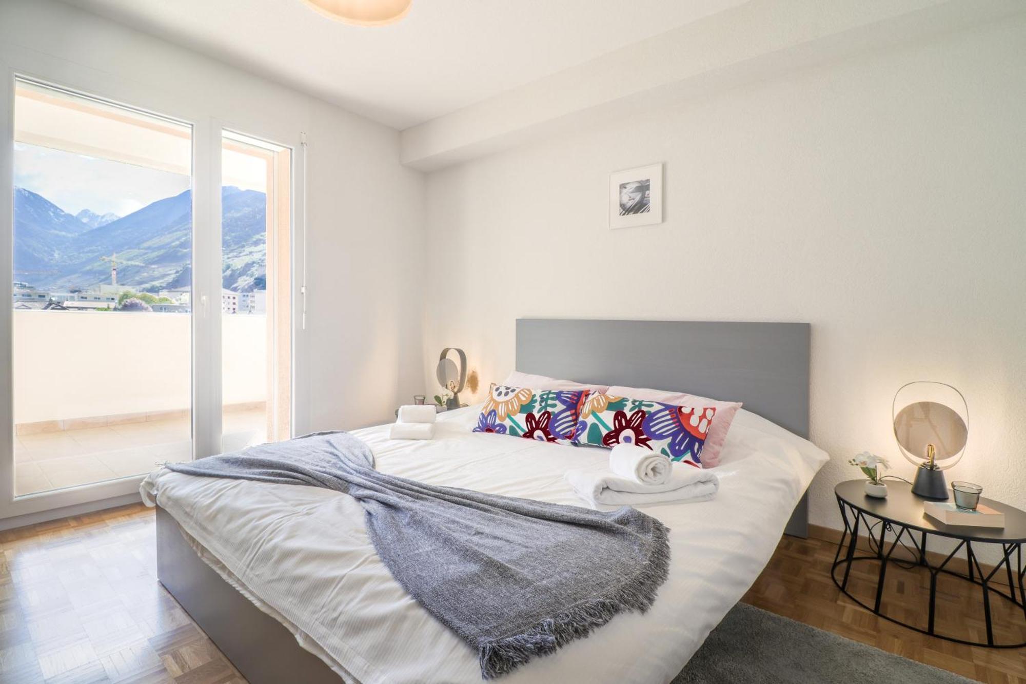 Modern Apartment Close To Martigny Train Station Ngoại thất bức ảnh